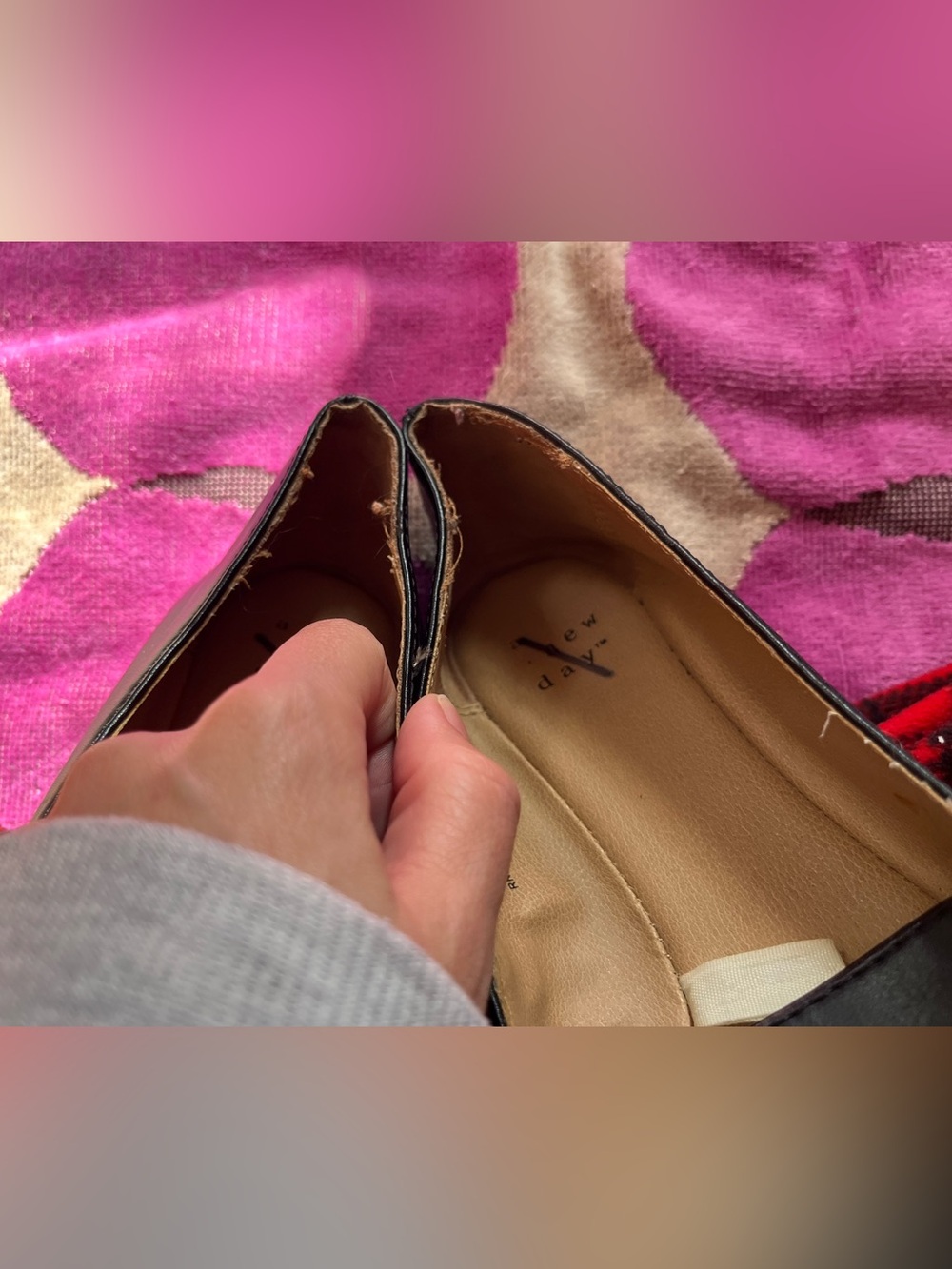 A New Day Pointed Toe Flats in Black - Picture 7 of 7